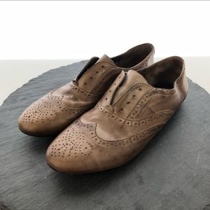 JOIE LIGHT BROWN WOMEN'S LEATHER WINGTIPS